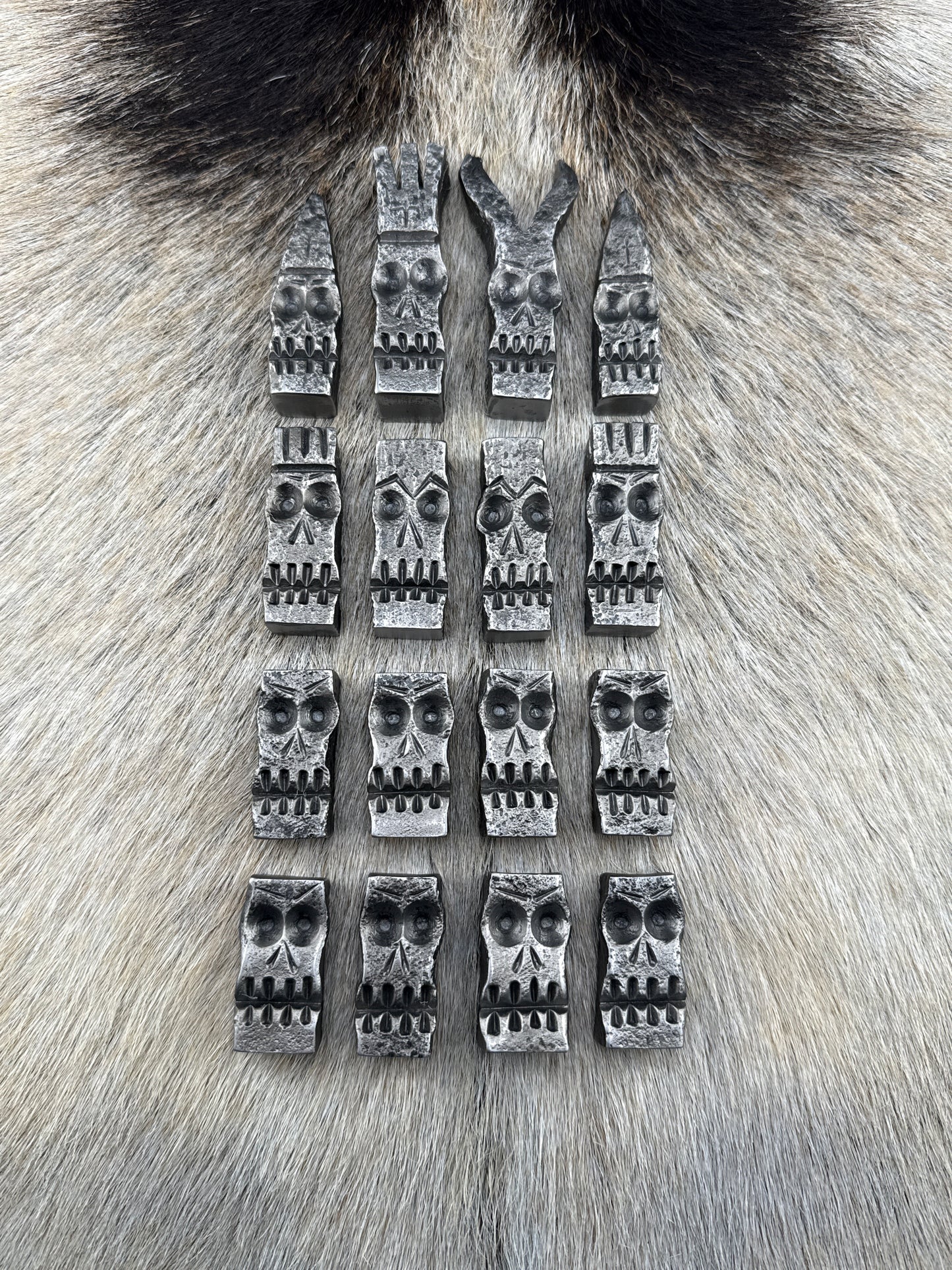 Chess Piece Set: Skulls vs Cyclops