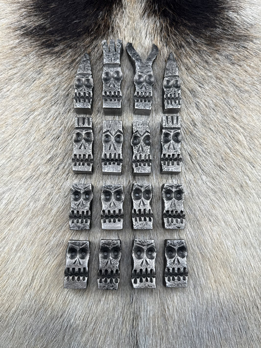 Chess Piece Set: Skulls vs Cyclops