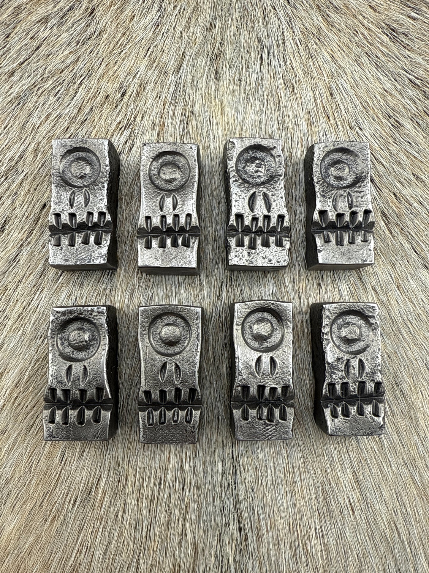 Chess Piece Set: Skulls vs Cyclops