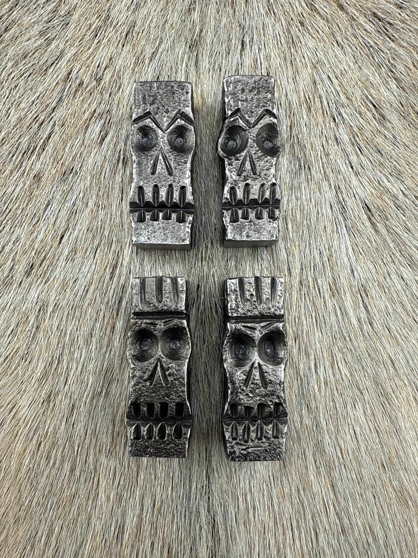 Chess Piece Set: Skulls vs Cyclops